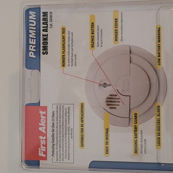 2 First Alert Premium Smoke and Fire Alarms - Picture 4 of 5